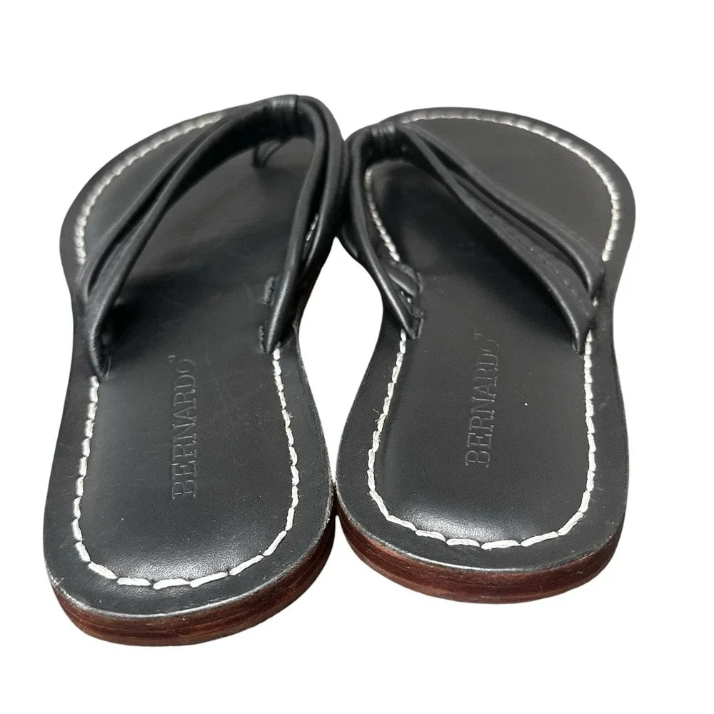 Bernardo Miami Leather Thong Sandals Black Comfort Women's 8 M
